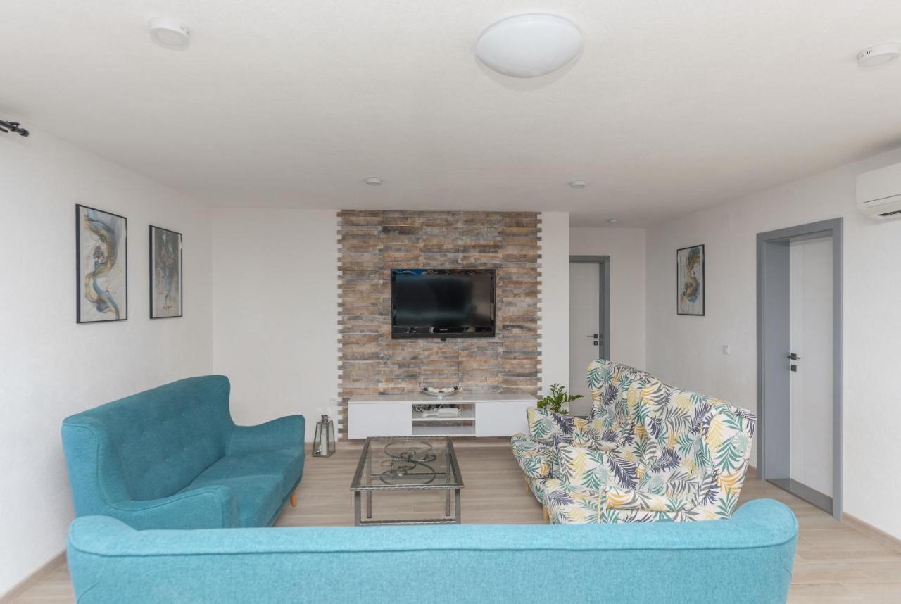 Apartament App Anna Makarska Zewnętrze zdjęcie