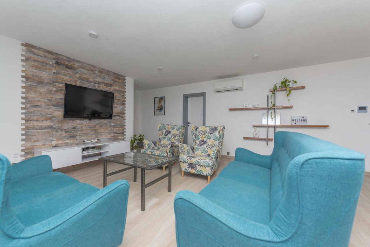 Apartament App Anna Makarska Zewnętrze zdjęcie